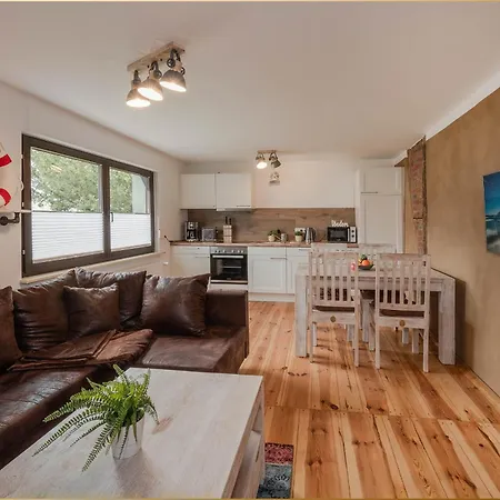 Becker Luv * ゼーバート・ヘリングスドルフ